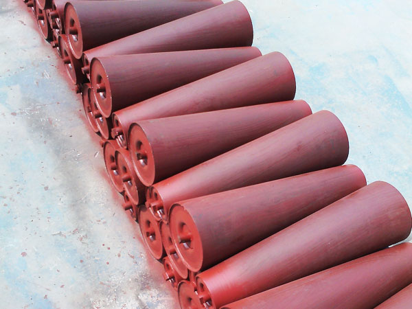 錐形調心托輥（gǔn）—新泰市大香蕉国产视频機械（xiè）有限公司